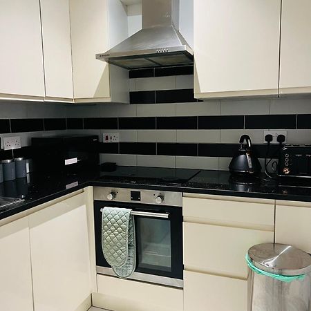 "Spacious Family, Friendly" 1 Bedroom In Kings Cross, St Pancras!!!118A Londra Exterior foto